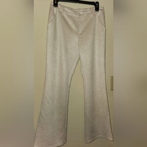 Le Lis Cream Flare Pants